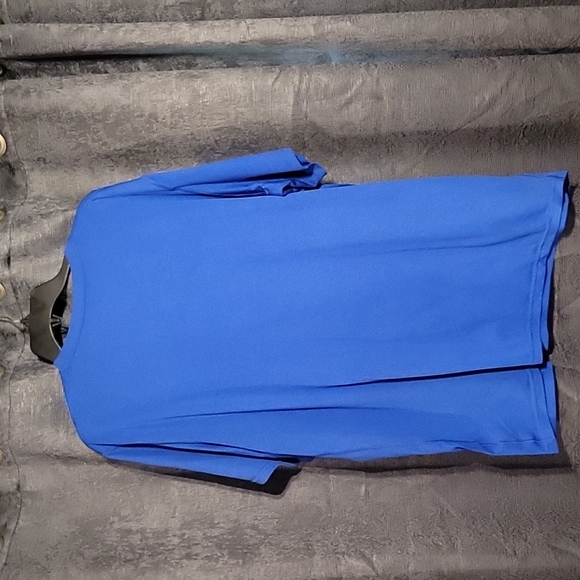 NIKE Tshirt - Picture 3 of 3